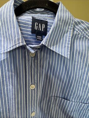 GAP Blue and White Striped Men’s Dress Shirt